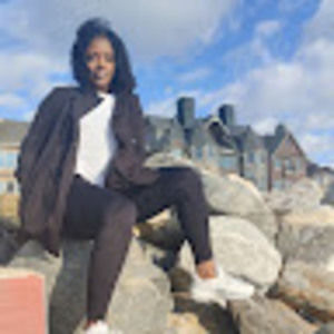 Meet your Posher, Abiola